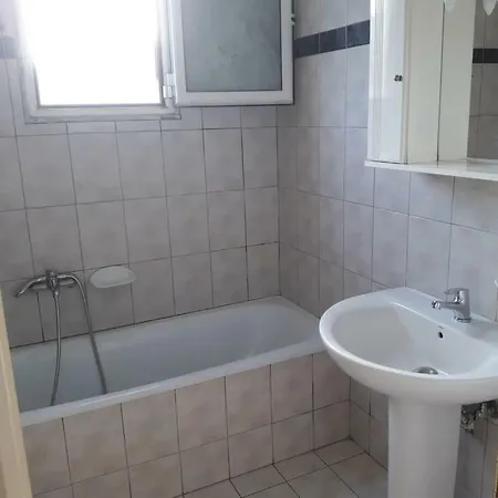 Golden Apartmán Néa Péramos